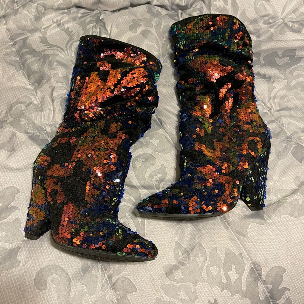 Women’s Bordeaux Boats